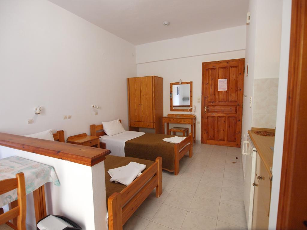 Irini Apartments Platanés Zimmer foto